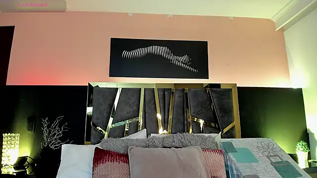 Snapshot of ScarletTorres chatting on 01-07-26, 05:26 ScarletTorres online show from 01-07-26, 05:26