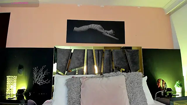 Snapshot of ScarletTorres chatting on 01-12-26, 06:46 ScarletTorres online show from 01-12-26, 06:46