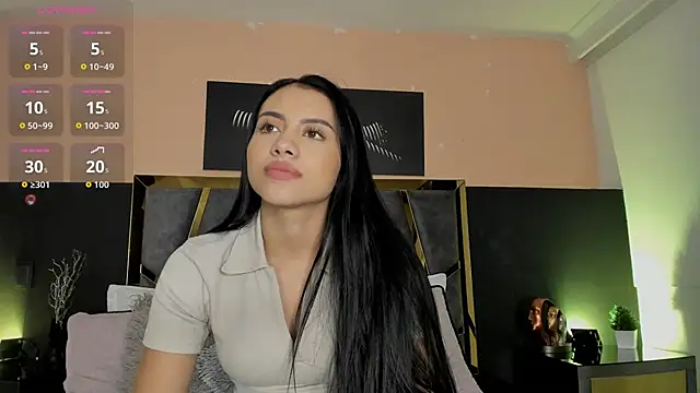 Snapshot of ScarletTorres chatting on 02-20-26, 07:03 ScarletTorres online show from 02-20-26, 07:03