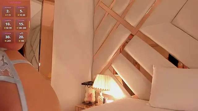 Snapshot of Saday_ chatting on 11-14-25, 05:17 Saday online show from 11-14-25, 05:17