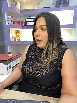 isabella horney  online show from 02-20-26, 01:33