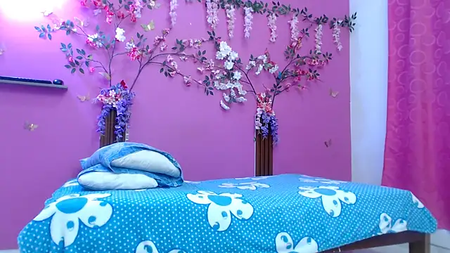 skinnybarbie022 online show from 04-30-26, 12:28