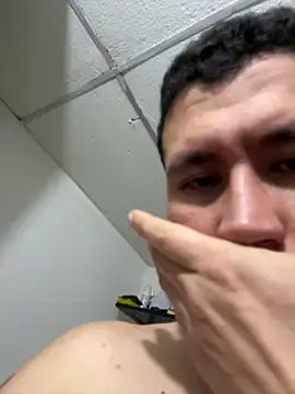 Snapshot of Kurtxxx22 chatting on 02-06-26, 08:23 Kurtxxx22 online show from 02-06-26, 08:23