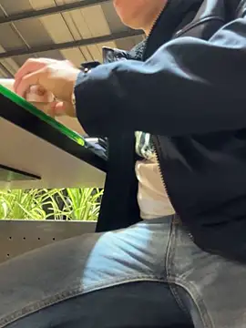 Snapshot of Kurtxxx22 chatting on 02-15-26, 11:45 Kurtxxx22 online show from 02-15-26, 11:45