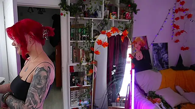 Snapshot of Sova173 chatting on 10-22-25, 09:42 Sova173 online show from 10-22-25, 09:42