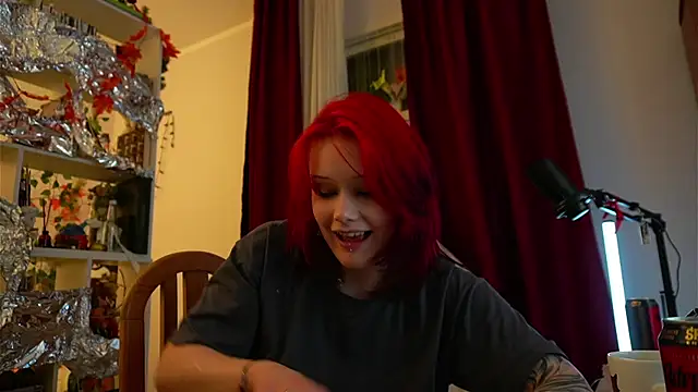 Snapshot of Sova173 chatting on 11-28-25, 10:12 Sova173 online show from 11-28-25, 10:12