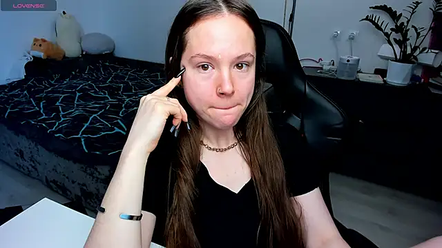 cute little ass online show from 05-09-26, 05:01