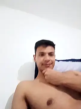 Snapshot of Valois2025 chatting on 03-24-26, 06:40 Valois2025 online show from 03-24-26, 06:40