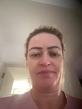 Snapshot of Alerquinasc chatting on 12-19-25, 09:38 Alerquinasc online show from 12-19-25, 09:38