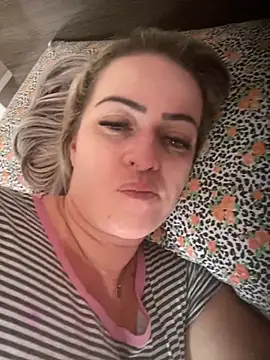 Snapshot of Alerquinasc chatting on 04-02-26, 04:15 Alerquinasc online show from 04-02-26, 04:15