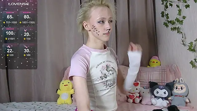 Snapshot of NextVibe_ chatting on 10-20-25, 05:13 NextVibe online show from 10-20-25, 05:13