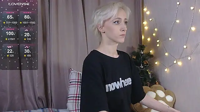 Snapshot of NextVibe_ chatting on 12-20-25, 07:54 NextVibe online show from 12-20-25, 07:54