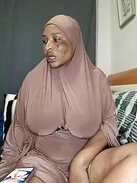 Sweetbxxx24 online show from 04-13-26, 03:39