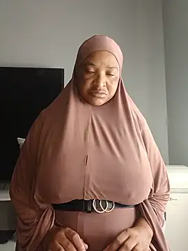 Sweetbxxx24 online show from 07-17-26, 07:15