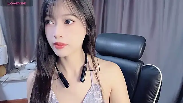 Snapshot of Cicicici-cc chatting on 09-09-25, 02:11 Cicicici-cc online show from 09-09-25, 02:11