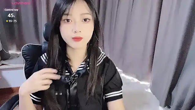 Snapshot of Cicicici-cc chatting on 12-16-25, 03:44 Cicicici-cc online show from 12-16-25, 03:44