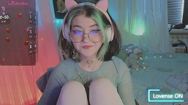 Snapshot of Miko_Meow chatting on 02-13-26, 12:23 Miko Meow online show from 02-13-26, 12:23