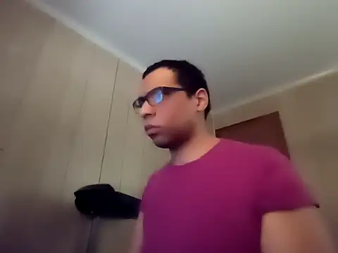 Snapshot of NaturalBeautyQueen chatting on 03-11-26, 08:37 NaturalBeautyQueen online show from 03-11-26, 08:37