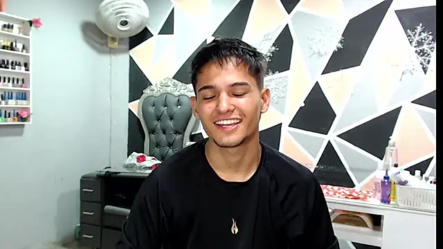 Alex mojica online show from 01-06-26, 06:17