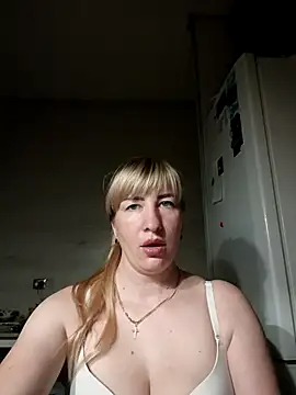 Snapshot of babyjessi chatting on 09-10-25, 09:04 babyjessi online show from 09-10-25, 09:04