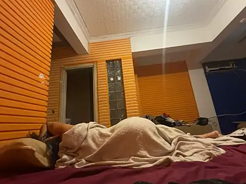 Snapshot of atessu07 chatting on 09-10-25, 10:43 atessu07 online show from 09-10-25, 10:43