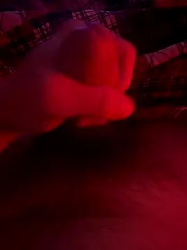 Snapshot of i_love_2cum chatting on 10-25-25, 09:53 i love 2cum online show from 10-25-25, 09:53