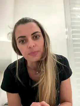 Snapshot of SweetGraciosa chatting on 09-18-25, 08:11 SweetGraciosa online show from 09-18-25, 08:11