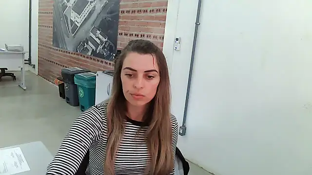 Snapshot of SweetGraciosa chatting on 09-24-25, 04:32 SweetGraciosa online show from 09-24-25, 04:32