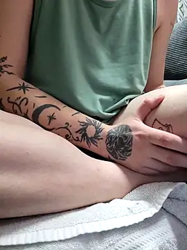 matty244 online show from 04-29-26, 06:17