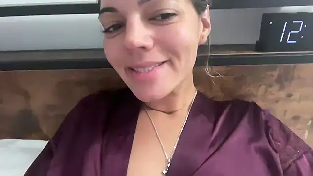 Snapshot of prettyykitty22 chatting on 12-19-25, 05:14 prettyykitty22 online show from 12-19-25, 05:14