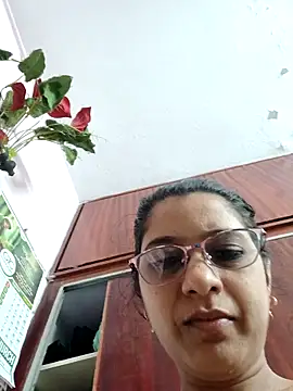 thanusi 2 online show from 11-14-25, 04:38