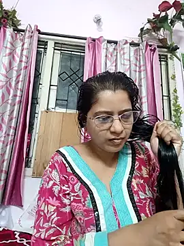 thanusi 2 online show from 11-25-25, 12:49