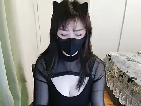 Winnie-01 online show from 03-21-26, 04:17