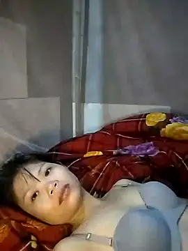 LinhNa999 online show from 09-27-25, 01:43