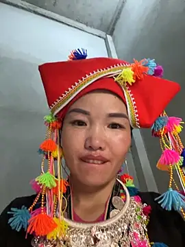 Sunny lotus online show from 09-18-25, 04:25