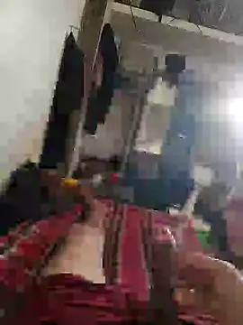 Snapshot of hotbull30 chatting on 05-25-26, 11:38 hotbull30 online show from 05-25-26, 11:38
