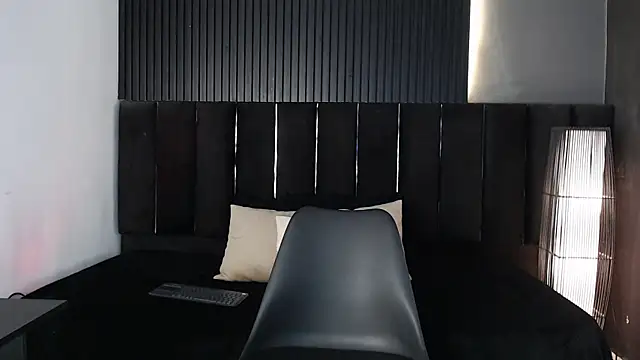 Snapshot of Dominic_ghost chatting on 09-15-25, 10:54 Dominic ghost online show from 09-15-25, 10:54