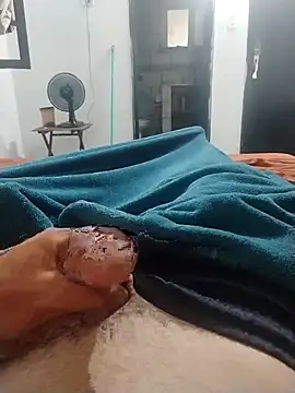 Snapshot of rosado23 chatting on 02-07-26, 01:42 rosado23 online show from 02-07-26, 01:42