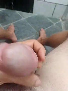 Snapshot of rosado23 chatting on 04-01-26, 10:27 rosado23 online show from 04-01-26, 10:27