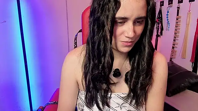 elowen halley1 online show from 03-29-26, 06:41