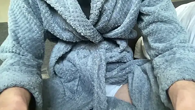 Snapshot of peterpapiNL chatting on 02-08-26, 09:56 peterpapiNL online show from 02-08-26, 09:56