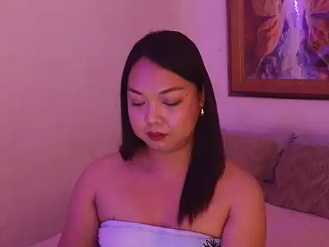 Snapshot of Trishme chatting on 03-31-26, 04:18 Trishme online show from 03-31-26, 04:18