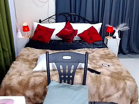 petitetsbigloads online show from 04-24-26, 01:02