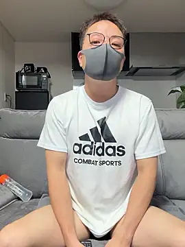 Snapshot of _K_K chatting on 09-17-25, 12:18 K K online show from 09-17-25, 12:18