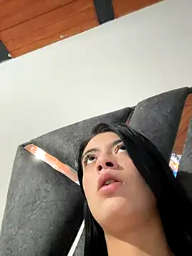 LiaCollings online show from 10-05-25, 09:18