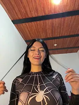 Snapshot of LiaCollings chatting on 02-02-26, 11:31 LiaCollings online show from 02-02-26, 11:31