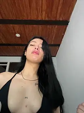 Snapshot of LiaCollings chatting on 02-11-26, 11:59 LiaCollings online show from 02-11-26, 11:59