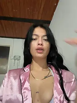 Snapshot of LiaCollings chatting on 03-12-26, 11:16 LiaCollings online show from 03-12-26, 11:16