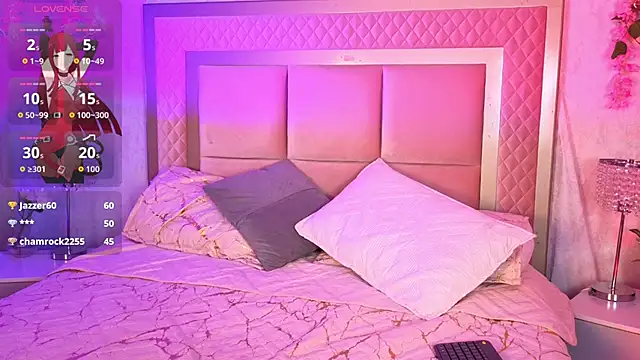 AlanaOdison online show from 10-13-25, 09:04