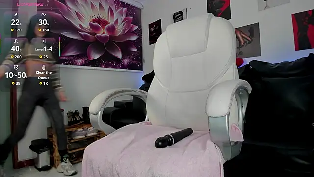 Snapshot of lycoris_19 chatting on 01-13-26, 09:31 lycoris 19 online show from 01-13-26, 09:31